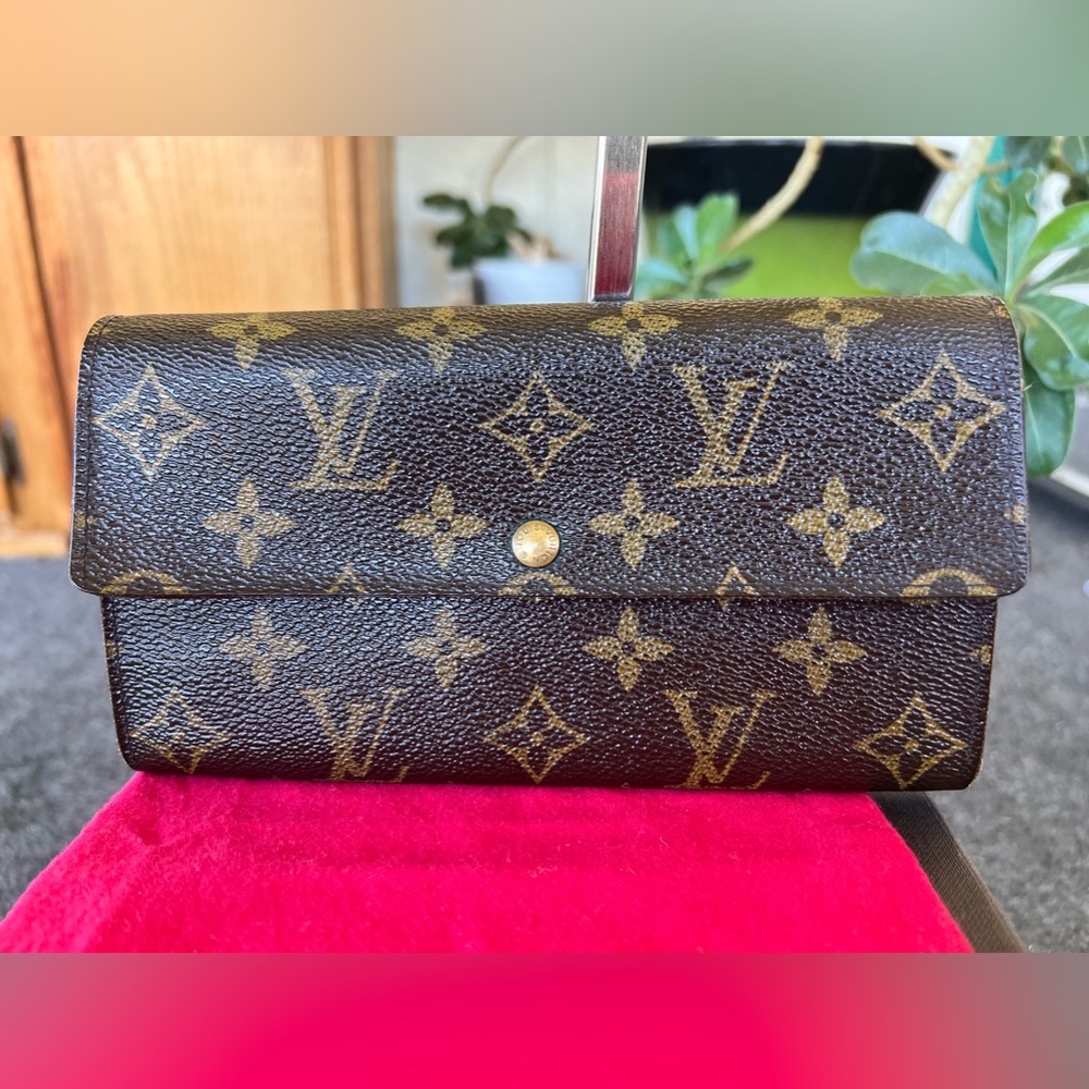 Authentic Vintage LV Long Wallet with Dust bag